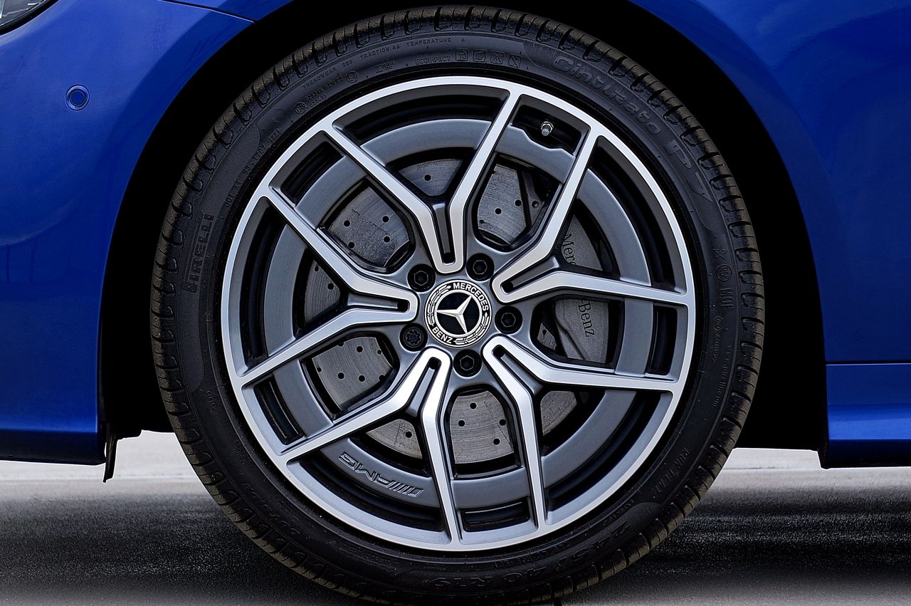 Detailed view of a stylish Mercedes-Benz alloy wheel, perfect for automotive enthusiasts.